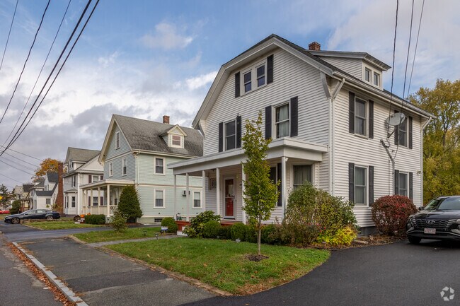 Campello offers a variety of different styles of architecture.