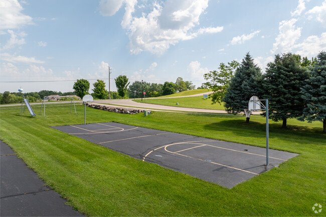 Play some basketball at Kettle Moraine Baptist Academy.