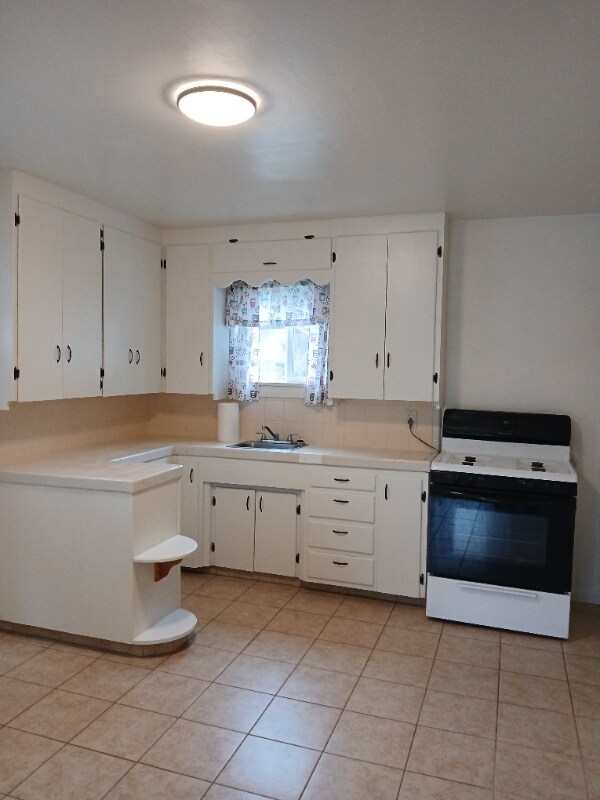 823 El Terino Ave unit 823 El Terino Ave, Modesto, CA 95350 - photo 1