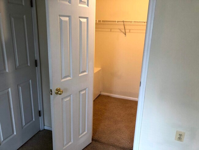 601 Himes Ave unit 102, Frederick, MD 21703 - photo 7