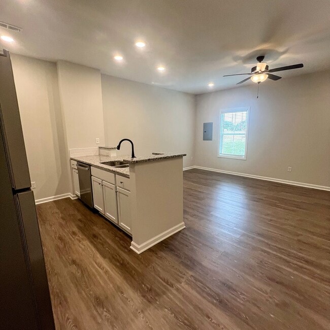 205 Cherry Way unit 102, Bowling Green, KY 42101 - photo 4