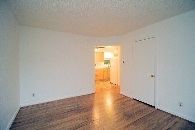 1902-1910-1910 N Kilpatrick St unit 1904, Portland, OR 97217 - photo 5