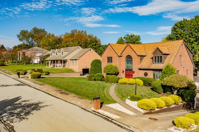 Large newer housing can be found in some small neighborhoods of Churchill.