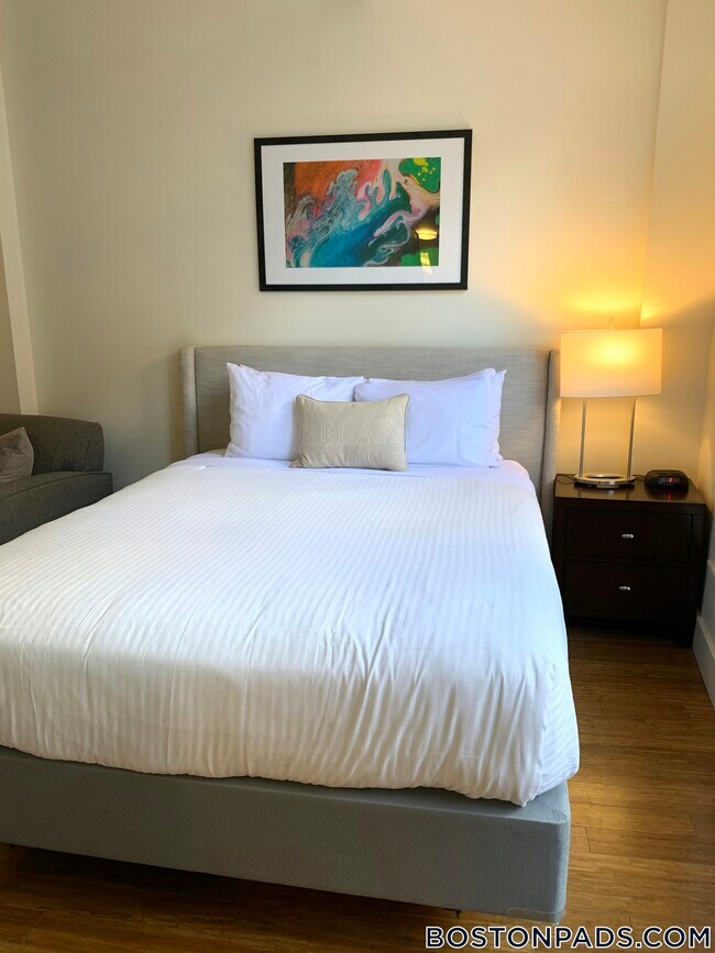 8 Winter Place unit 601, Boston, MA 02108 - photo 5