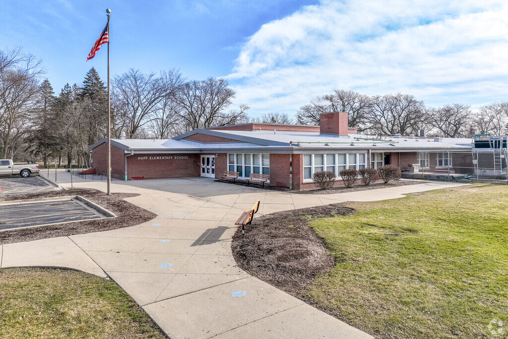 Huff Elementary School has the lowest grade of pre kindergarten.