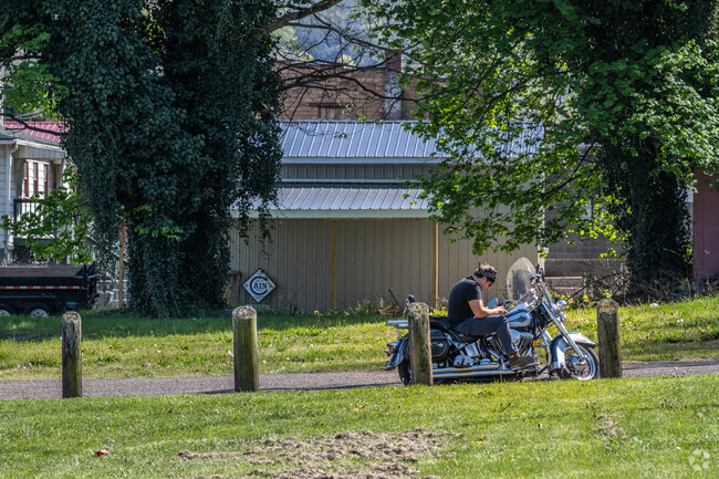 Brilliant is a calm neighborhood south of Steubenville.