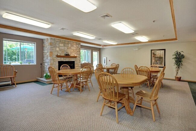 328 Prairie Meadows II - III Senior Living Apartments, Germantown, WI 53022 - photo 5