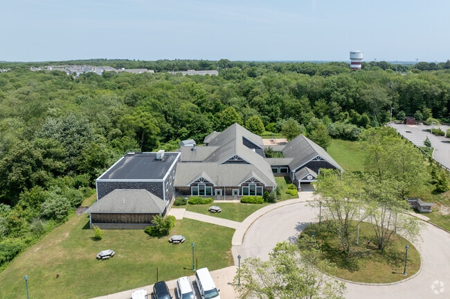 Aerial view of School Image
Bradley School-South.
