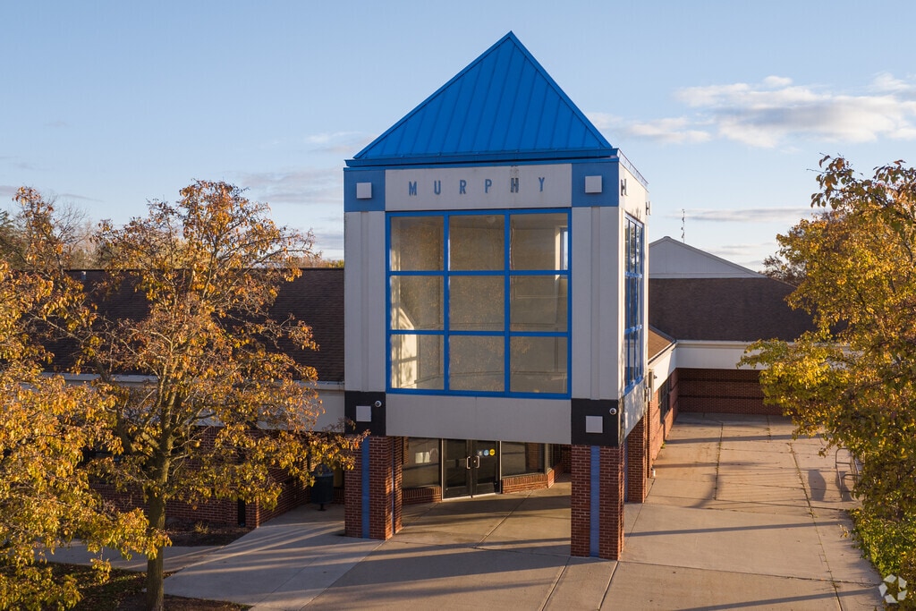 Murphy Elementary School has overall rating of A- on Niche.com.