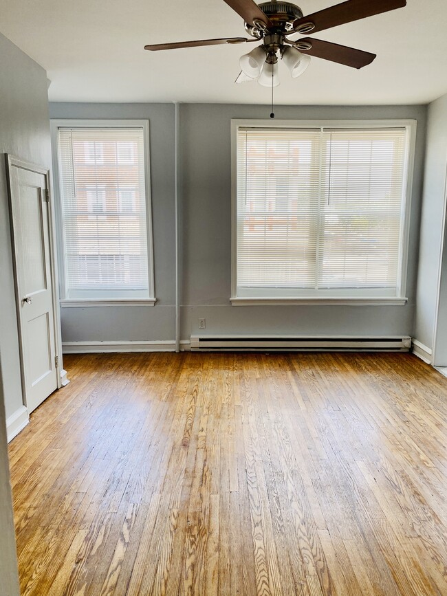 114 E Main St, Norristown, PA 19401