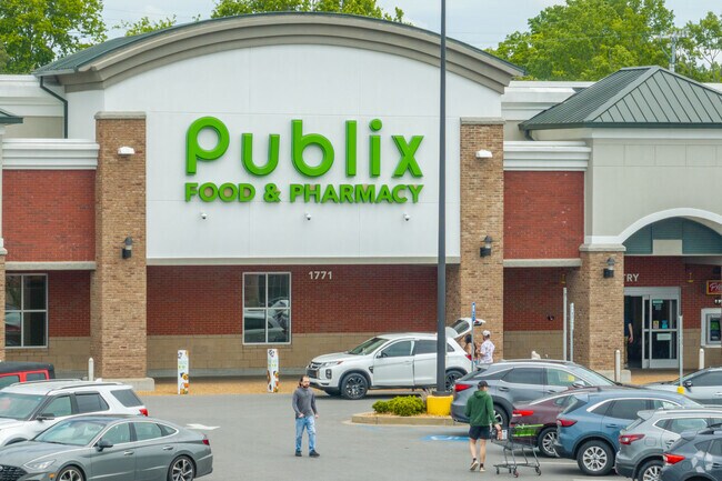 Publix has many locations in Clarksville for quick grocery shopping.
