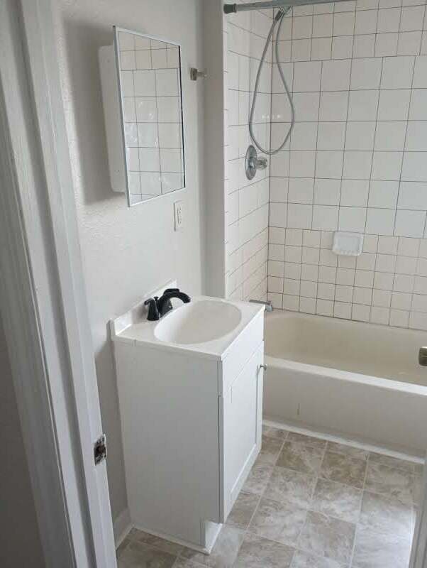 1002 Avenue E unit 4 - Upper Left, Haines City, FL 33844 - photo 4