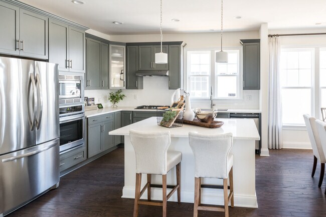 10447 Woodside Farms Dr unit 37457001, Glen Allen, VA 23059 - photo 6