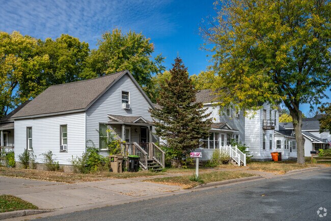North Side Hill has a variety of Bungalow style homes.