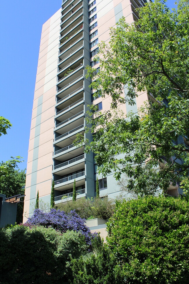 111 SW Harrison St, Portland, OR 97201