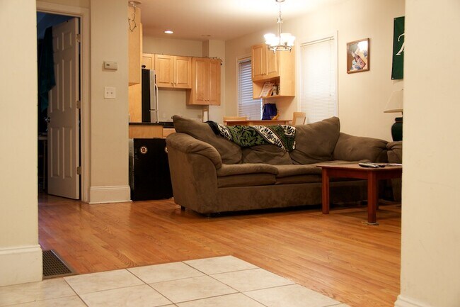 23 Aspinwall Ave unit 2, Brookline, MA 02446 - photo 3