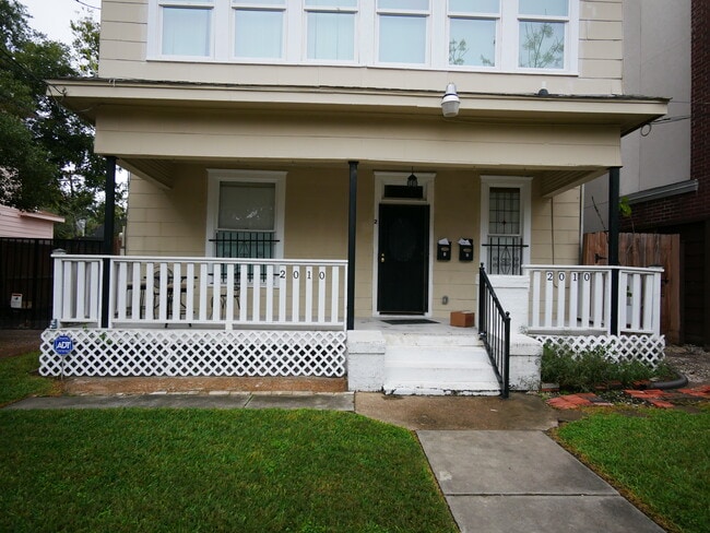 2010 Crocker St unit 3, Houston, TX 77006 - photo 4