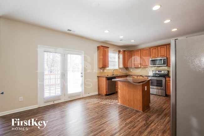 3014 Oconee Ln, Charlotte, NC 28213 - photo 5