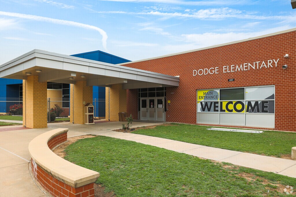 Dodge Literacy Magnet Elementary School front entrance.