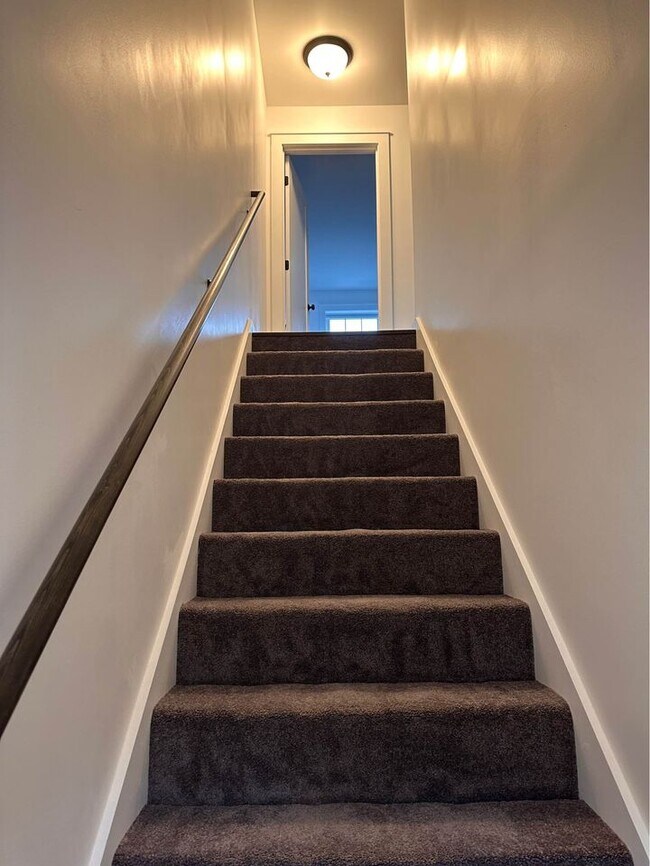 114 Lebanon Rd unit 14, Winterport, ME 04496 - photo 4