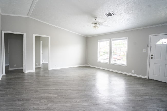 Waterstone Place Apartments, Stafford, TX 77477 - photo 4