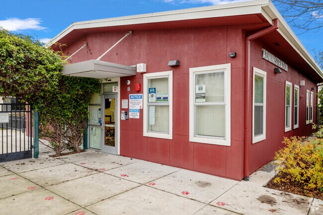 Teachers and Staff at Lincoln Elementary School, Stockton Lincoln West is shaping Futures.