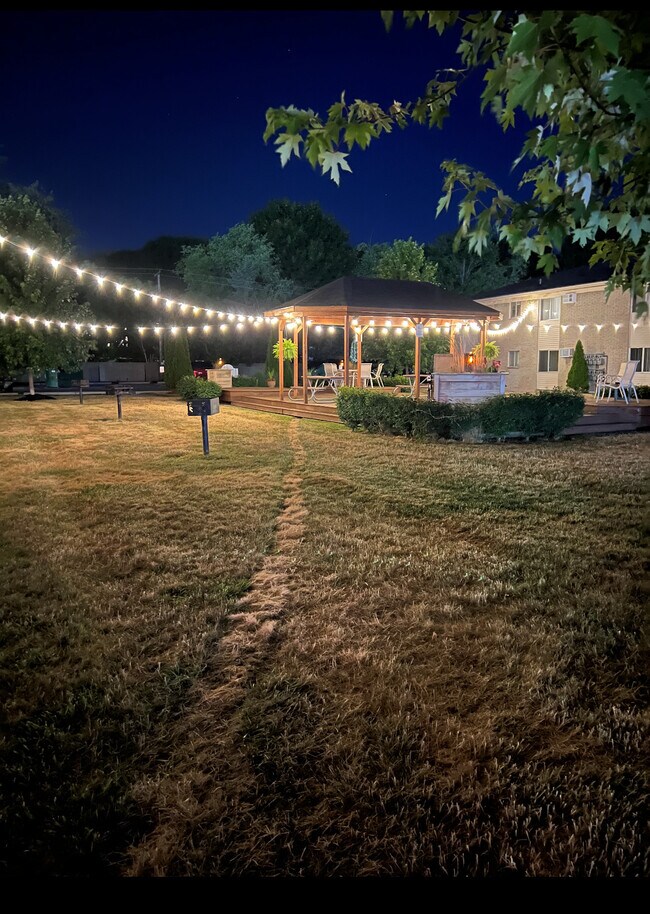 Silver Pines Apartments, Port Huron, MI 48060 - photo 3