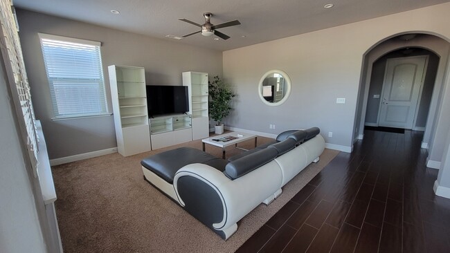 1739 E Autumn Sage Ave, Fresno, CA 93730 - photo 2