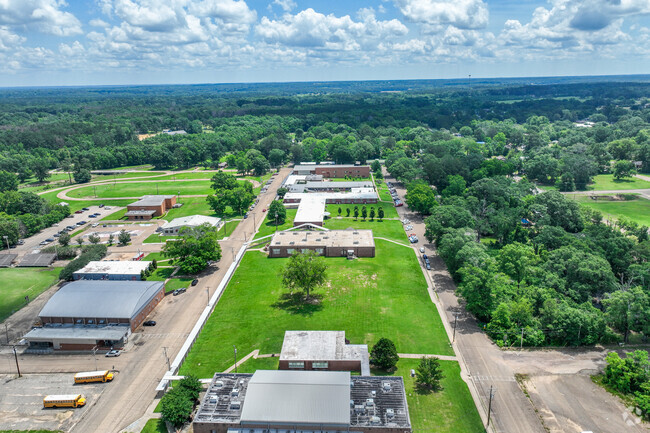 Magee Middle School holds a C+ rating on Niche's website.