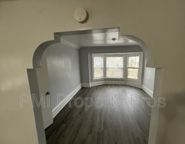 3225a N 27th St unit WI 53216, Milwaukee, WI 53216 - photo 2