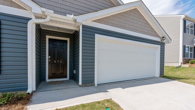 3303 Cypress Hollow Dr, Moore, SC 29369 - photo 3