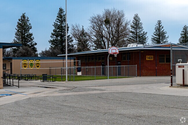 The basketball courts at Central Valley High School are located on the West end of the grounds.