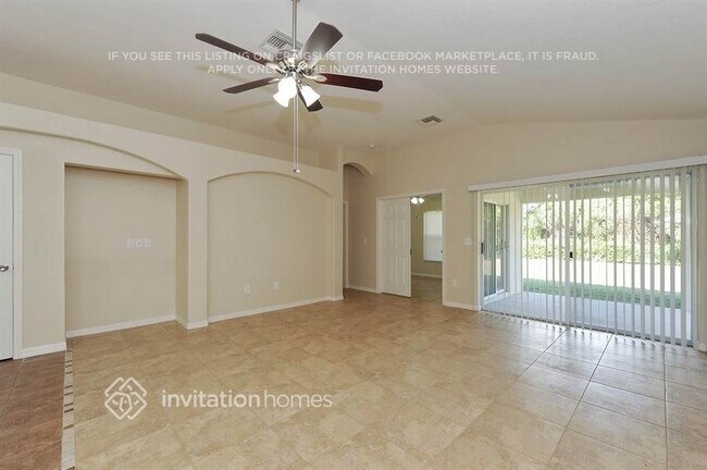 31335 Glendalough Way, Wesley Chapel, FL 33545 - photo 5