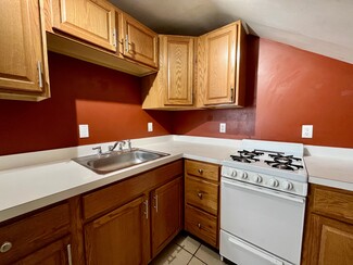 203 Howell St Unit 2R, Providence, RI 02906