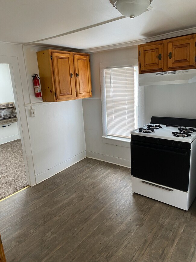 3 Church St unit 2, Stamford, NY 12167 - photo 4