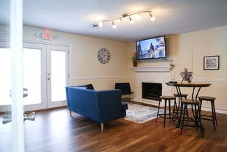 721 Walker Springs Rd, Knoxville, TN 37923