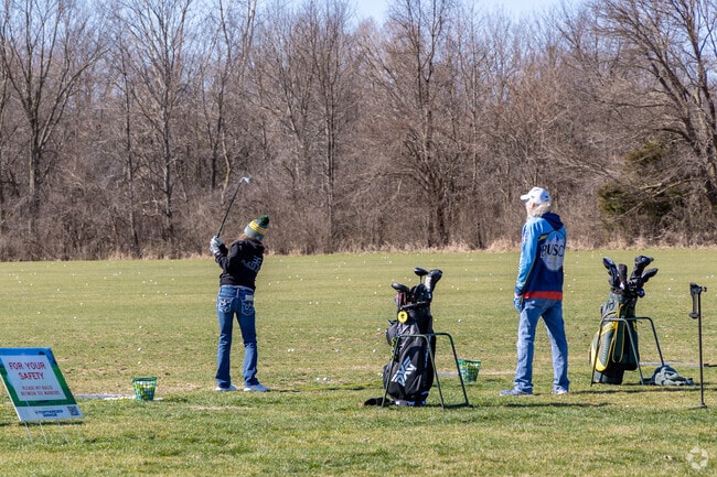 Saylorville residents can blow off some steam at the Des Moines Driving Range.