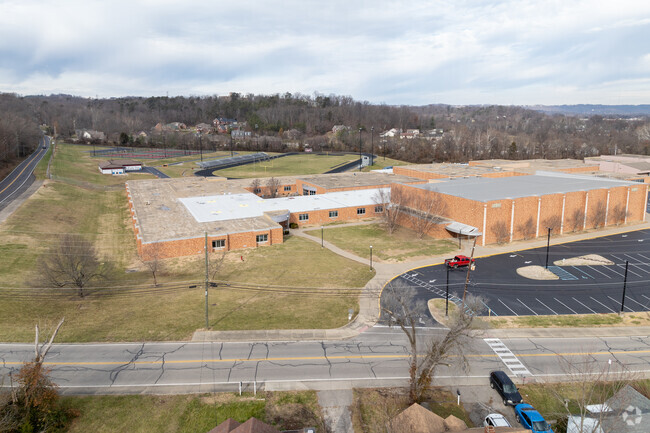 Nathaniel Scribner Middle School provides a diverse curriculum to all of New Albany.
