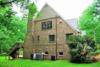 11305 Cloverhill Dr, Ashland, VA 23005