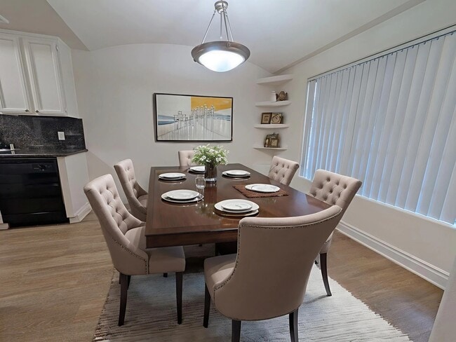 912 Croft Ave unit 102, Los Angeles, CA 90069 - photo 2