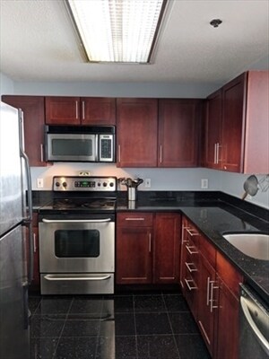 169 Monsignor Obrien Hwy unit 3ph, Cambridge, MA 02141 - photo 4