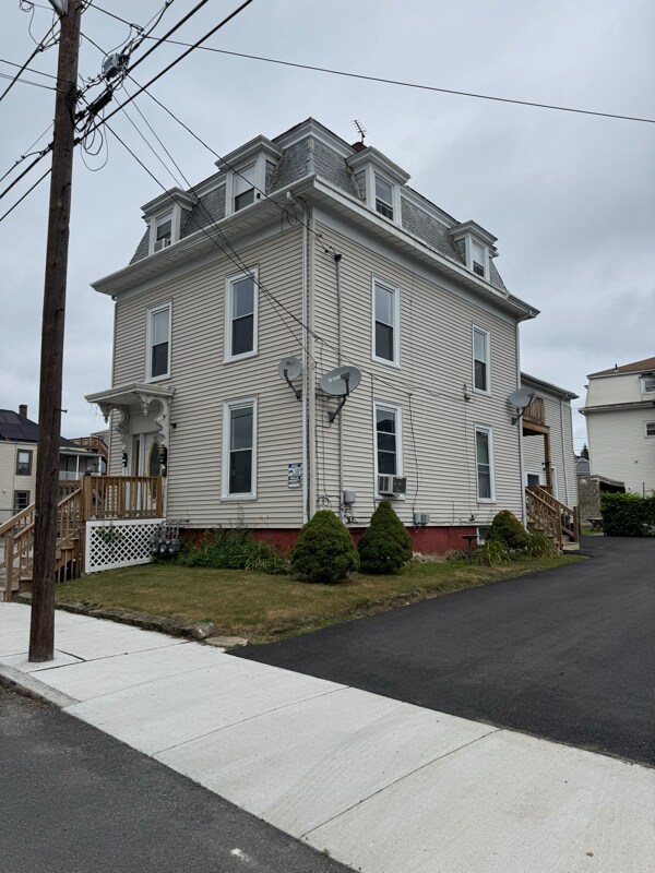 127 Portland St Unit 2, Haverhill, MA 01830