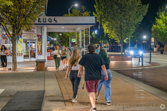 Cloverleaf residents often head to Toomer's Corner after football games.