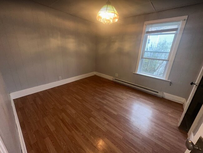 18 Fairbanks St unit 3, Worcester, MA 01610 - photo 5