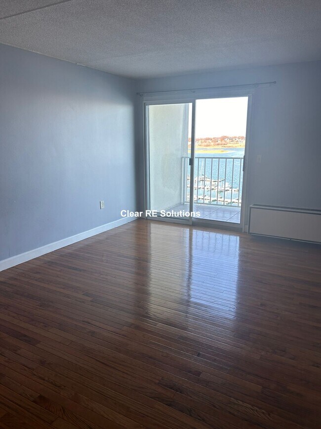 Captain Cove's Condominiums, Quincy, MA 02169 - photo 6