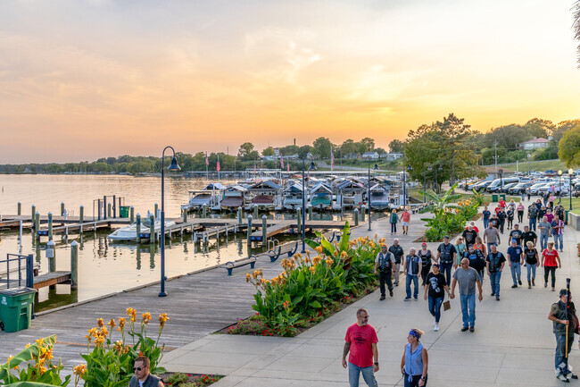 Devonshire is located just a few minutes from Lake Decatur.