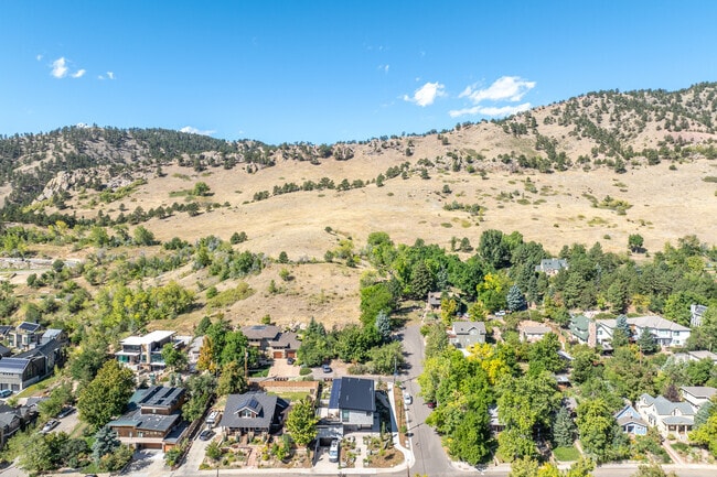 Newlands’ proximity to mountains makes it a hub for hiking, biking, and outdoor adventures.