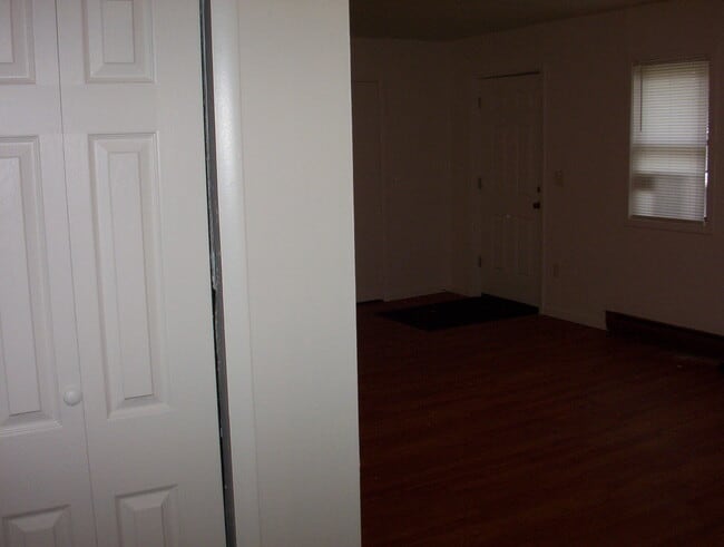 56 Cochecton Rd unit Apartment 07, Cochecton, NY 12726 - photo 7