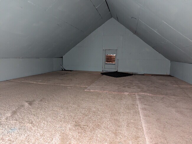 Large 200 SqFt Storage Space