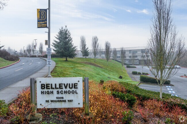 Bellevue High ranks 7th in Washington and in the top 2% of U.S. public high schools.